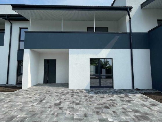 Терміново! Таунхаус 109,97 м2 з газом, 4 кімнати, вул. Молодіжна Гостомель