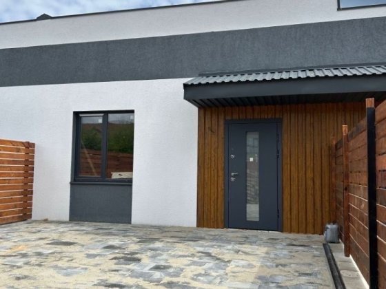 Таунхаус под отделку свой участок огорожен Гостомель