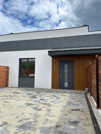 Таунхаус под отделку свой участок огорожен - фото 1