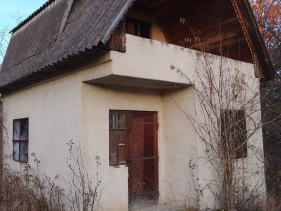 Продається дача на околиці Долини Долина