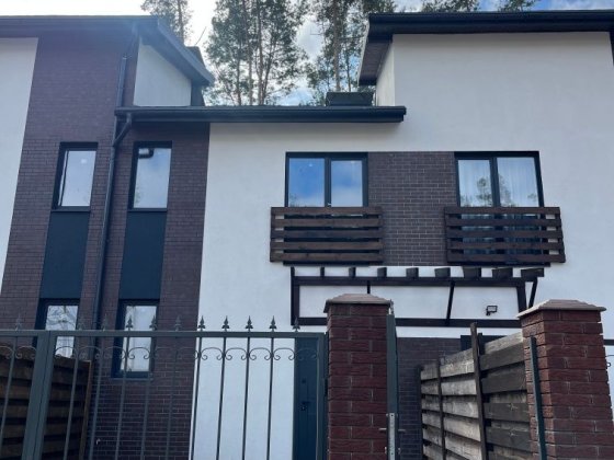 Таунхаус з переднім двором - вихід в парк Щасливий, центр.комунікації Гостомель