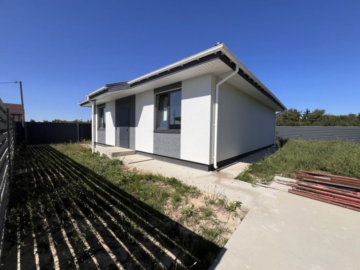 Продаю одноповерховий дім 89 кв.м 4 сот землі в Гостомелі - фото 1