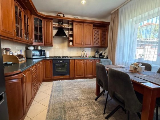 Продаж частини будинку в центрі м. Дубно Дубно