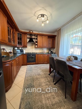 Продаж частини будинку в центрі м. Дубно - фото 1