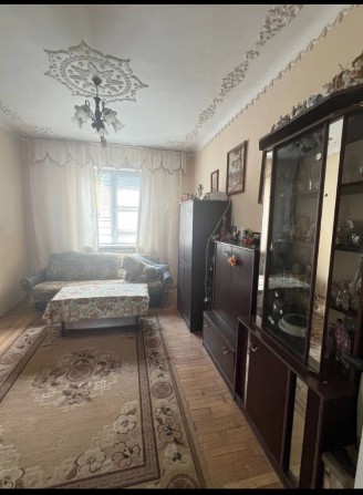 Продаж двох приватних будинків в центрі міста Дрогобич - фото 1