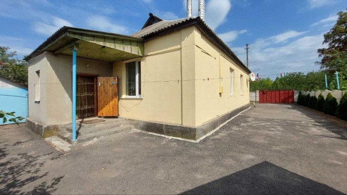 Продам будинок м. Зміїв - фото 1