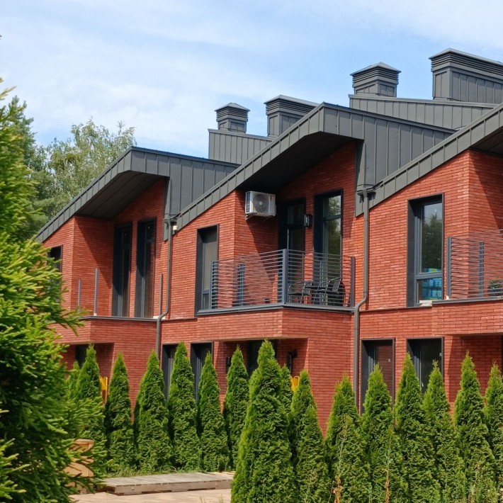 У Лісовій частині Таун, як альтернатива 3к, центр.коммун.ГАЗ дворик - фото 1