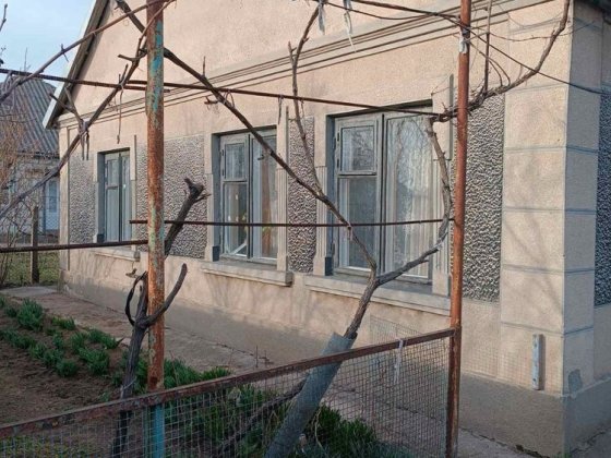 Продам дом в Измаиле 100 кв м с земельным участком 7 соток . Ізмаїл
