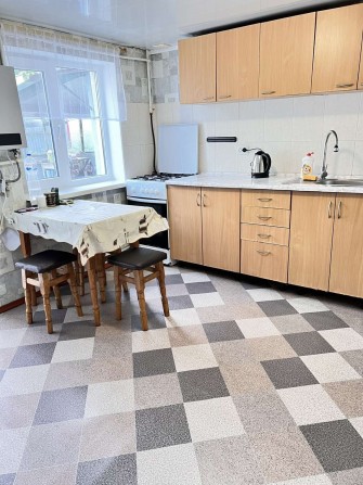 Чась дома с отдельным входом и заездом - фото 1