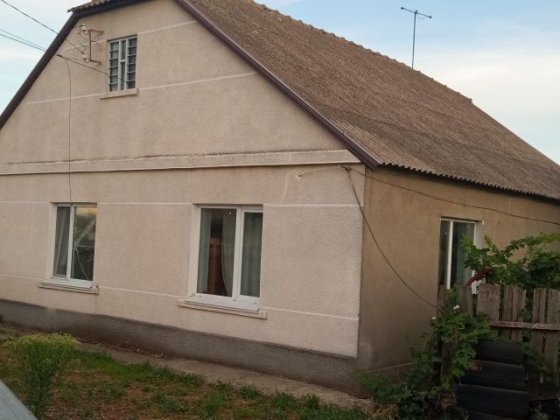 Продам дом в г.Измаиле 120кв.м.Есть гараж с подволом.Р-н. Мастер плюс.