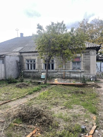 Продажа дома центр Ватутина-Белгород-Днестр.въезд,участок,3 комнаты - фото 1