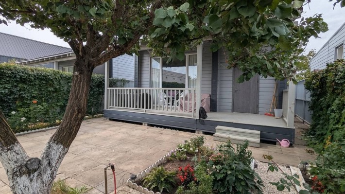 Продам дачу возле моря - фото 1