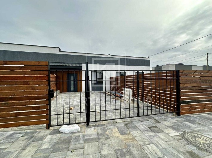 Сучасний таунхаус з ремонтом, 54 м²! Гостомель! - фото 1