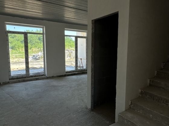 Таунхаус з індивідуальним газовим опаленням з котеджному містечку. Гостомель