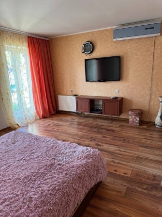 В продаже часть дома в самом центре города - фото 1