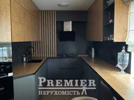 Продам сучасний будинок Чорноморськ