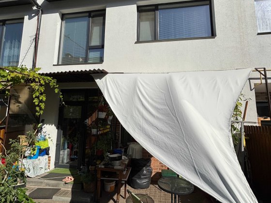 Таун, Гостомель, вул. Молодіжна Гостомель