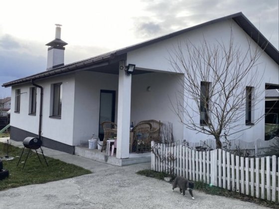 Будинок 95 м2,Гостомель, 5.6 сотки МІНІМАЛЬНЕ оформлення Гостомель