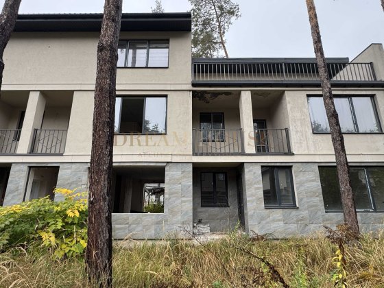 Ділянка з коробкою таунхаусів на 4 секції. Заведені комунікації Гостомель