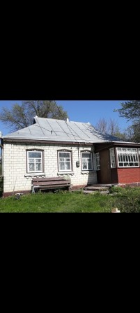 Будинок неподалік від міста - фото 1