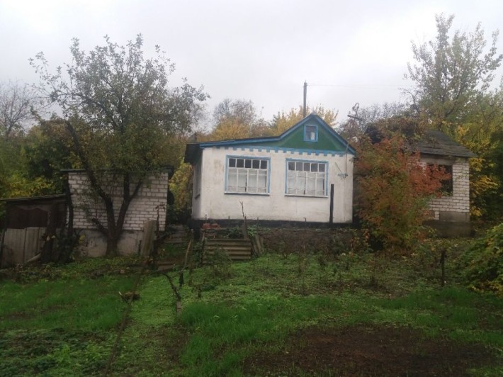 Продам дачный участок  в центре г. Канев. Кооператив "Мичуринец". - фото 1