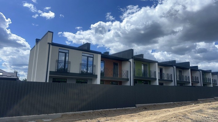 Готовий Будинок, таунхаус! Роби ремонт і заселяйся! - фото 1