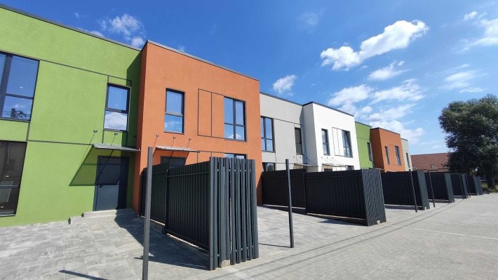 Продаж готових таунхаусів - фото 1