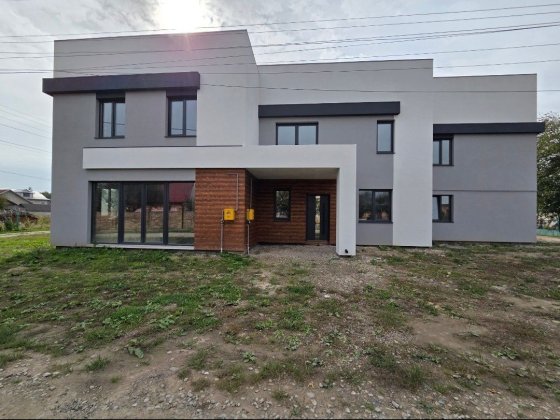 Продаж сучасного котеджу в м.Коломия Коломыя
