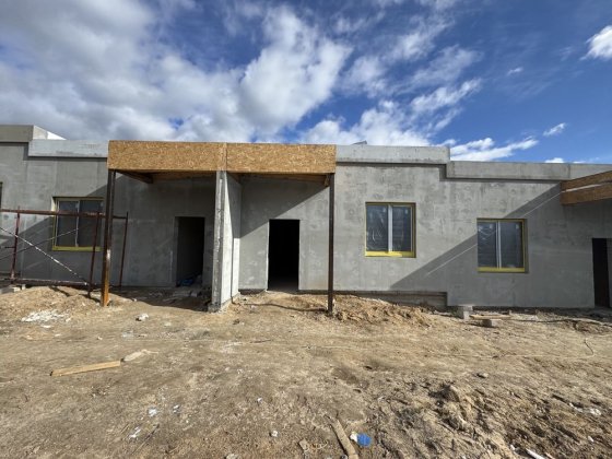 Таунхаус в розтермінвуання. Поруч з озером, зручний виїзд до Києва. Гостомель