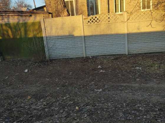 Дом на семь комнат площадью77квадратов г,Константиновка Донецкая обл ,