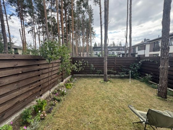 Кутовий таунхаус. Неймовірний вид на ліс  в Гостомелі Гостомель