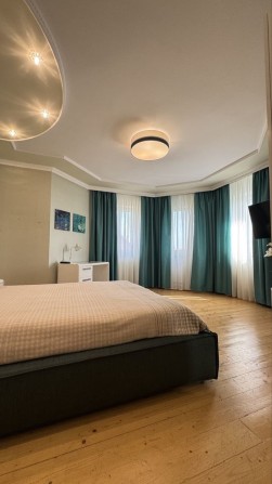 Продам будинок з якісним ремонтом біля озера - фото 1