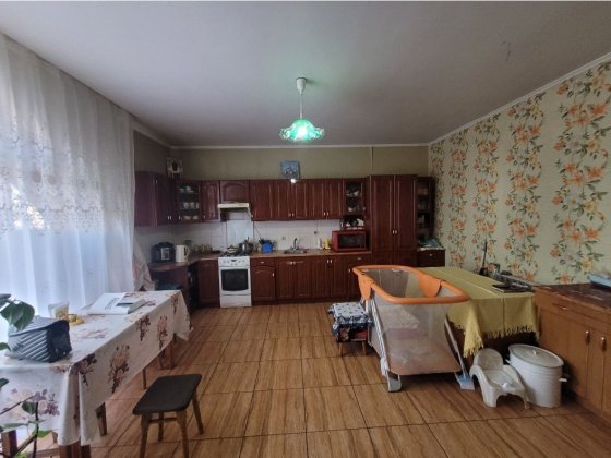 Продам дом 173кв.м в Люботине, центральная улица Люботин