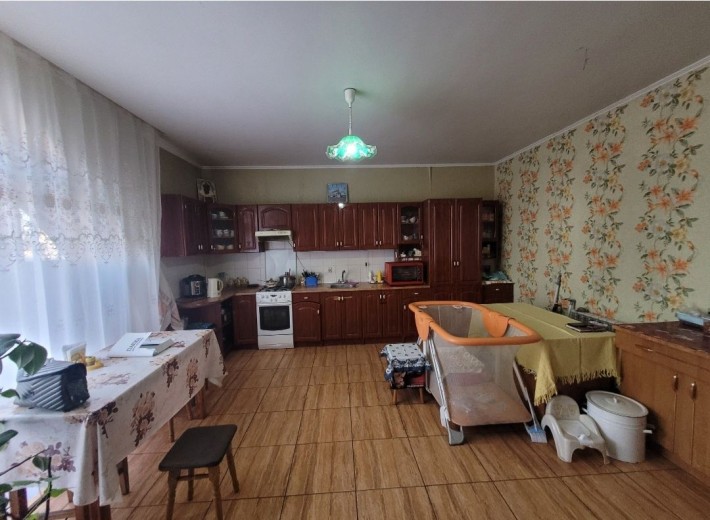 Продам дом 173кв.м в Люботине, центральная улица - фото 1