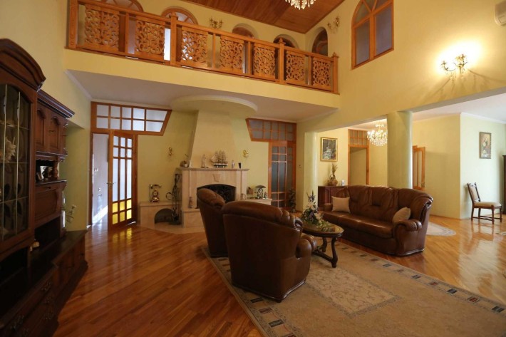 Продаємо будинок в Мукачево, р-н Росвигово - фото 1