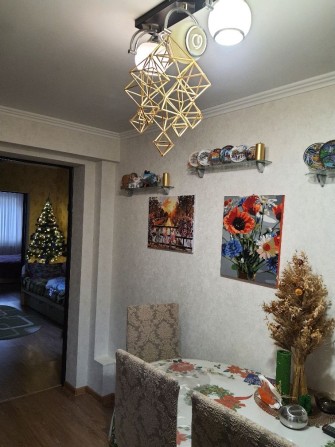 Частина будинку з гаражем - фото 1