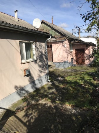 Частина будинку 112 кв.м на 3 окремі входи в центрі міста - фото 1