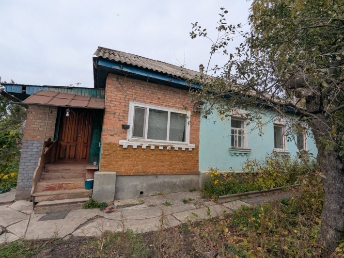 Продається будинок м. Ромни вул. Травнева - фото 1