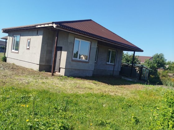 Будинок  160 кв м на два хода Прилуки