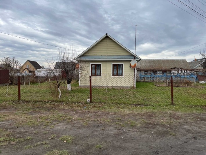Продам будинок із земельною ділянкою - фото 1