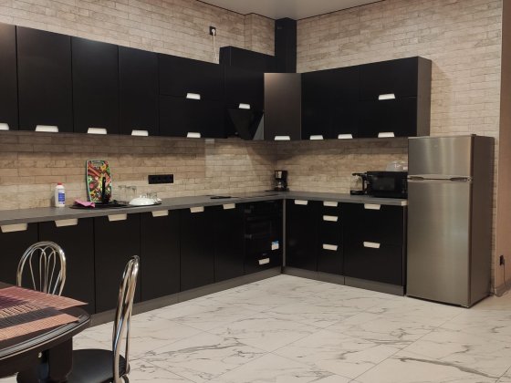 Продається таунхаус 2-х кімнатний 68м2, з ремонтом, з меблями . Славута