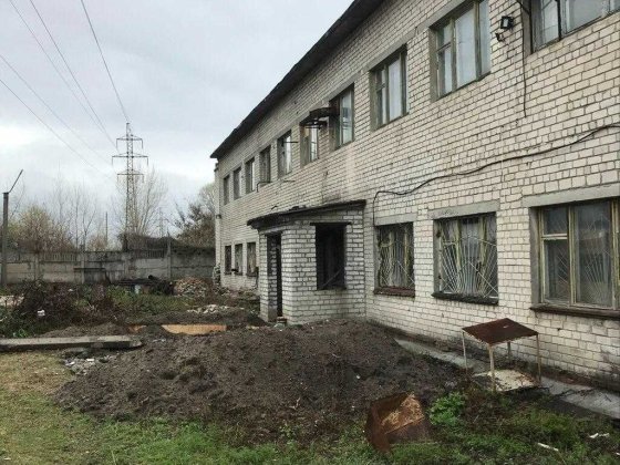 Адміністративна 2-х поверхова будівля. (Колишнє конструкторське бюро) Світловодськ