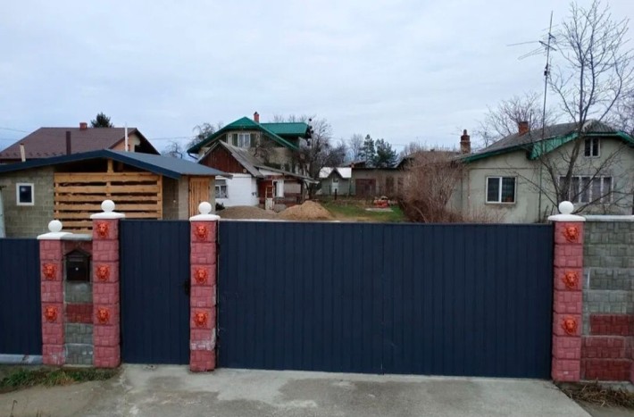 Продам ділянку з старим будинком - фото 1