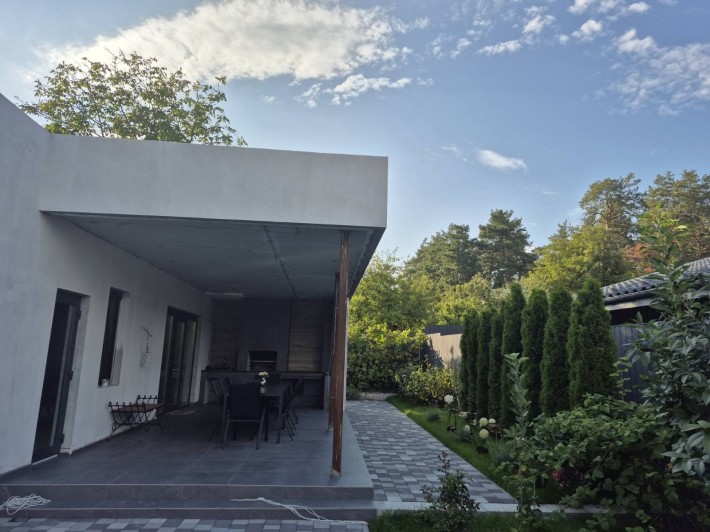 Продаж сучасного будинку в місті Українка - фото 1