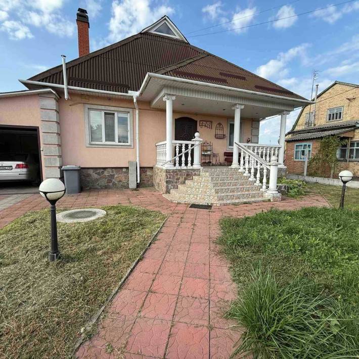 Породам будинок м. Фастів Київська обл - фото 1