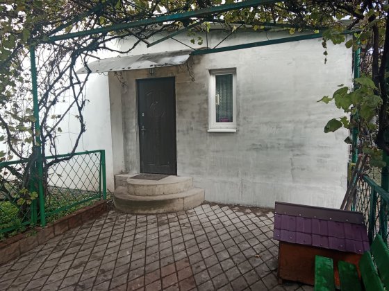 Продам  приватний  будинок. Хмельницький