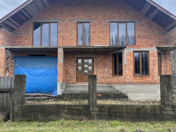 Продам будинок в с. Крива Хуст