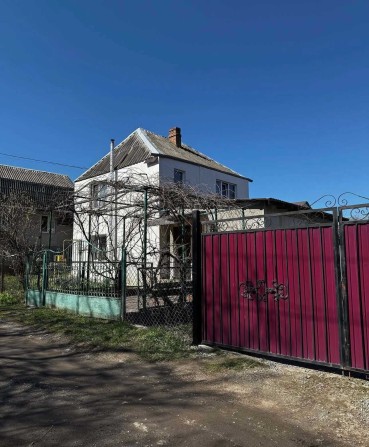 Будинок з гарним ремонтом та гаражем район Лезнево ID 40637 - фото 1