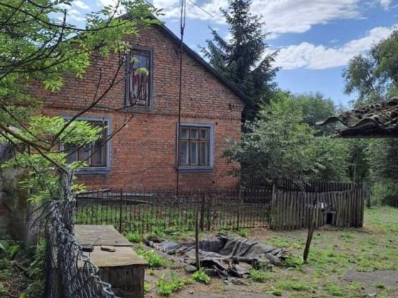 Цегляний будинок в с.Завишень Шептицький