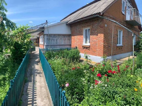Продаж добротного будинку поруч з містом Хмельницький